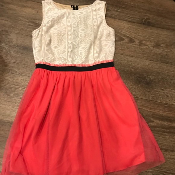 Dress - Picture 1 of 1